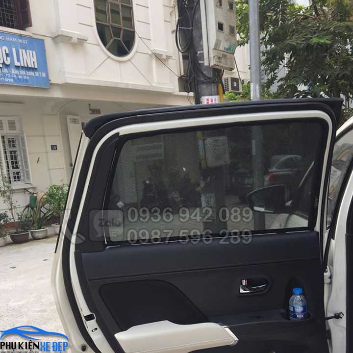 Tấm che nắng cửa sau