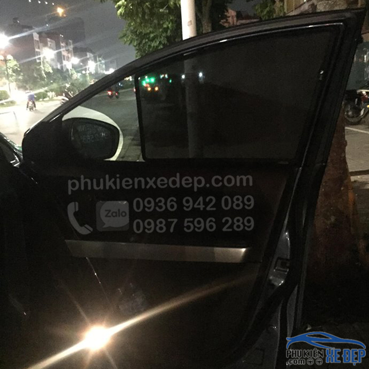 Đồ chơi xe hơi, phụ kiện ô tô, trang trí xe hơi