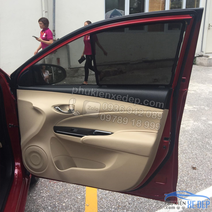 Đồ chơi xe hơi, phụ kiện ô tô, trang trí xe hơi