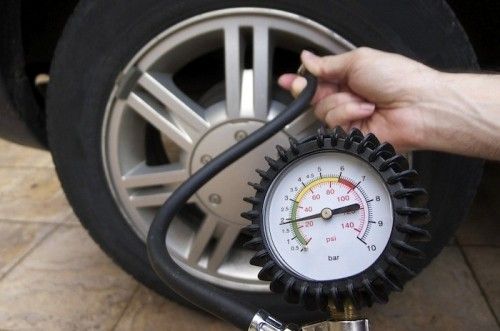 Đồng hồ đo áp suất lốp của máy bơm lốp ô tô