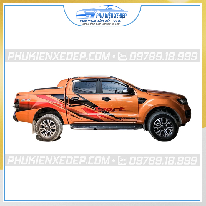 Tem-Xe-O-To-Ford-Ranger-The-Thao-0021